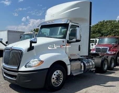 2018 INTERNATIONAL LT Day Cab Trucks