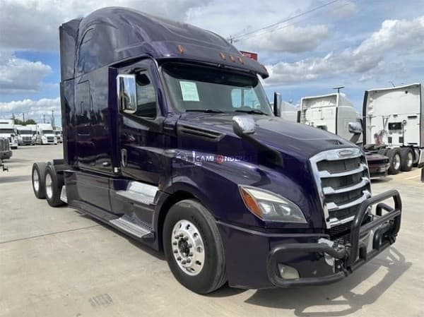 2018 FREIGHTLINER  CASCADIA 126 Sleeper Trucks