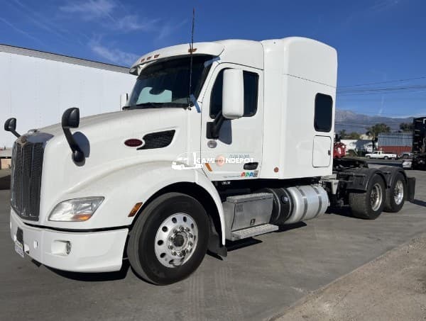 2020 PETERBILT 579 Sleeper Trucks