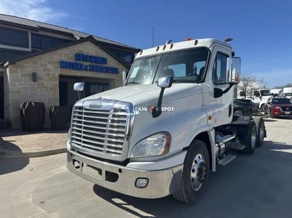2017 FREIGHTLINER  CASCADIA 125 Day Cab Trucks