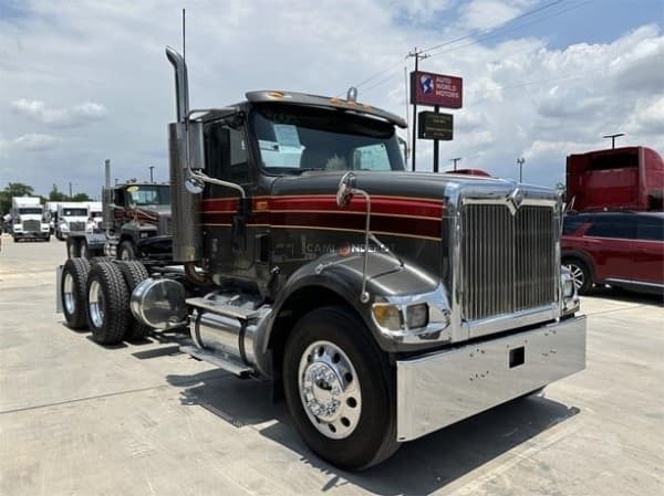 2006 INTERNATIONAL 9900 Day Cab Trucks