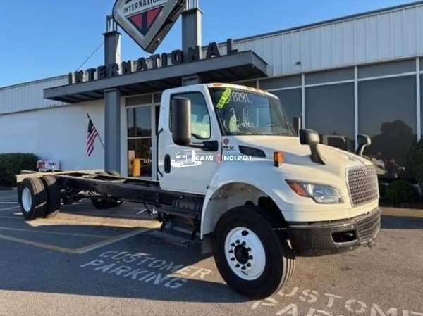 2025 INTERNATIONAL MV Cab & Chassis Trucks