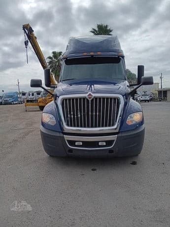 2020 INTERNATIONAL LT Sleeper Trucks
