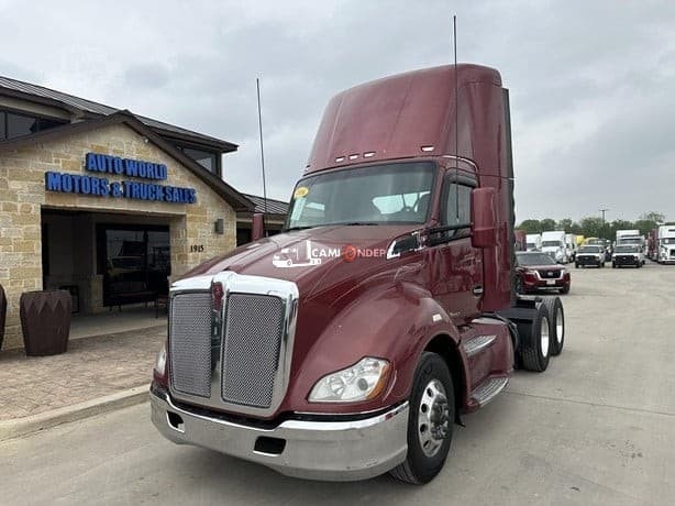 2016 KENWORTH T680 Day Cab Trucks