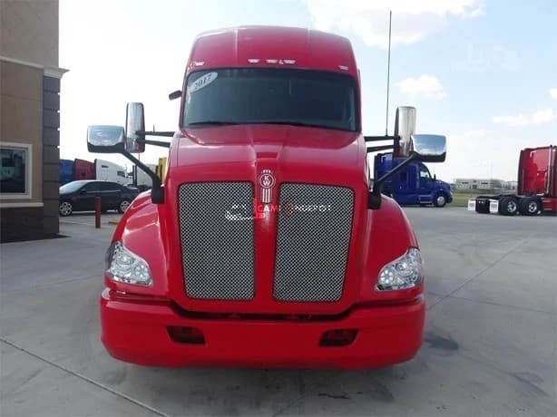 2017 KENWORTH T680 Sleeper Trucks