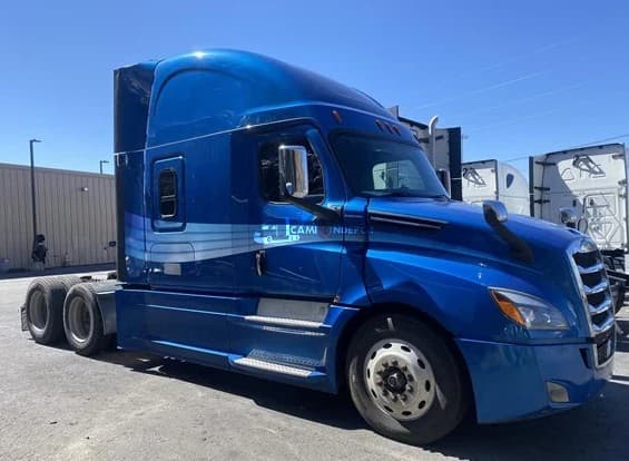 2020 FREIGHTLINER CASCADIA 126 Sleeper Trucks