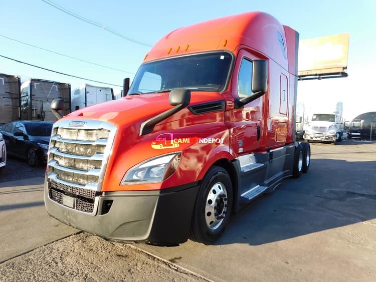 2019 FREIGHTLINER CASCADIA Sleeper Trucks