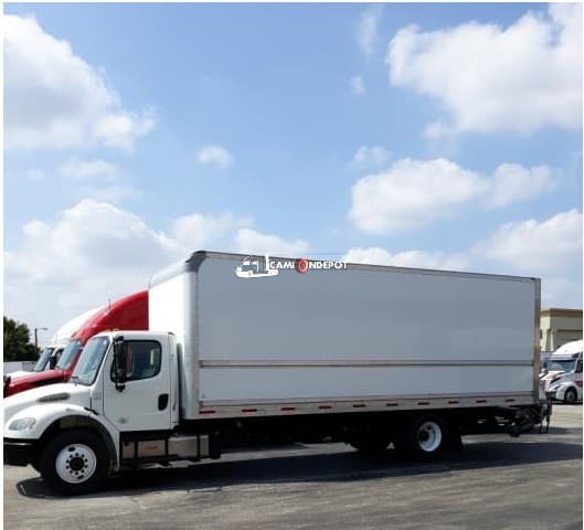 2018 FREIGHTLINER Business Class M2 106 Box Trucks