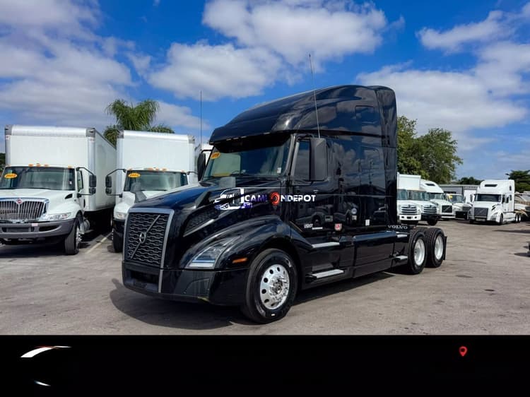 2019 VOLVO VNL 760 Sleeper Trucks