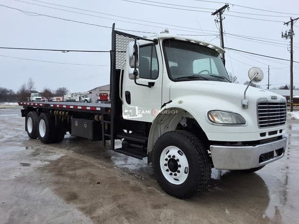 2016 FREIGHTLINER BUSINESS CLASS M2 106 Flatbed Trucks
