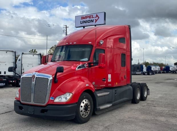 2020 KENWORTH T680 Sleeper Trucks
