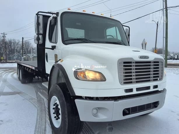 2015 FREIGHTLINER BUSINESS CLASS M2 106 Flatbed Trucks