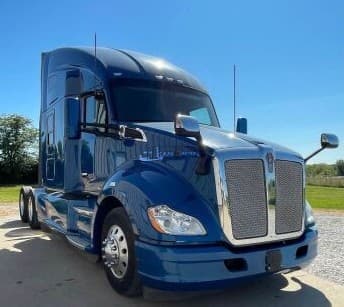 2021 KENWORTH T680 Sleeper Trucks