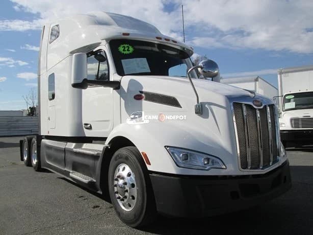 2022 PETERBILT  579 Sleeper Trucks