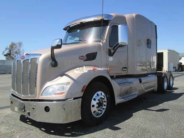 2021 PETERBILT 579 Sleeper Trucks