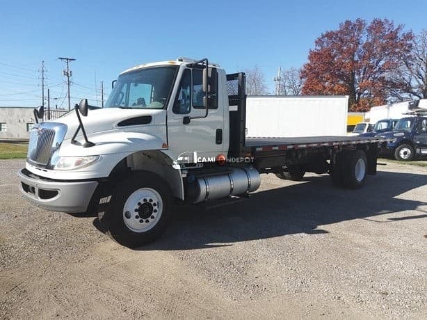 2017 INTERNATIONAL DURASTAR 4300 Flatbed Trucks