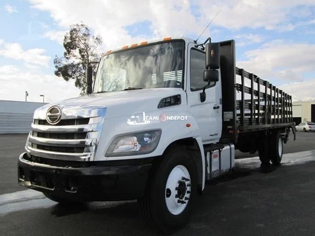2018 HINO 268 Stake Trucks