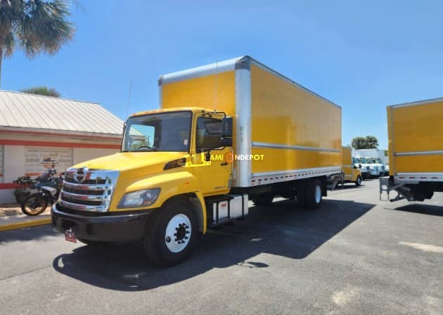 2019 HINO 268 Box Trucks