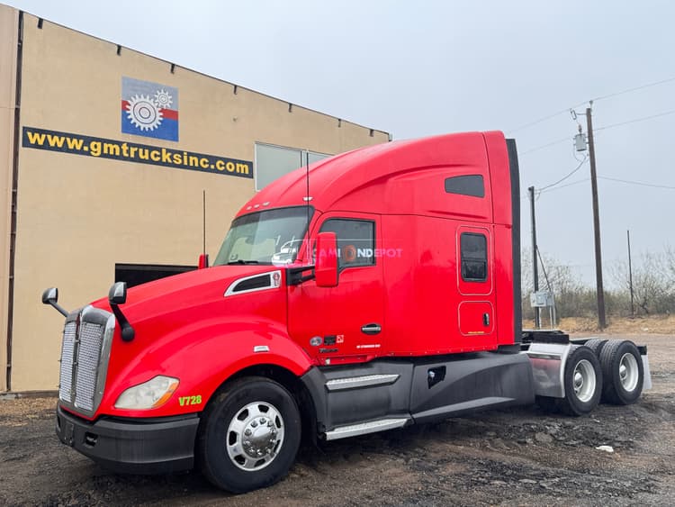 2019 KENWORTH T 680 Sleeper Trucks