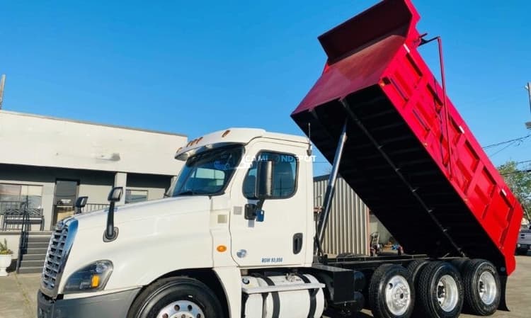 2015 FREIGHTLINER  CASCADIA 125 Dump Trucks