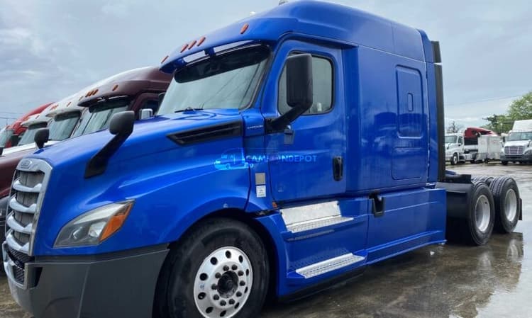 2019 FREIGHTLINER  CASCADIA Sleeper Trucks