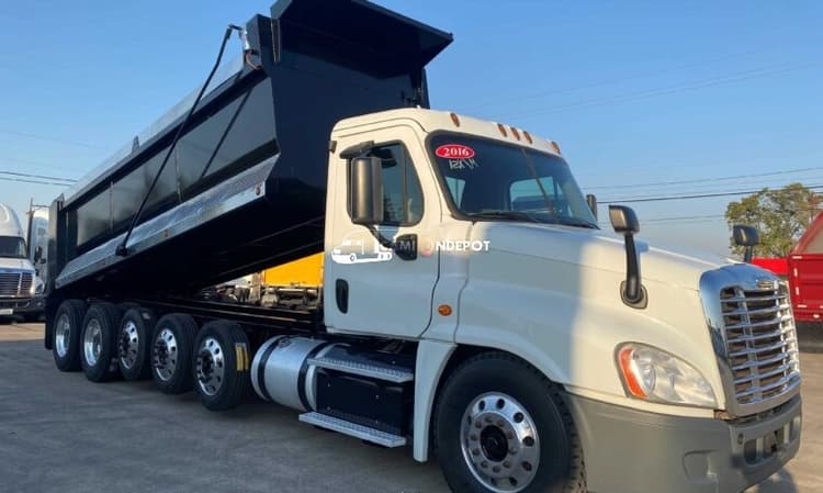 2018 FREIGHTLINER  Cascadia 125 Dump Trucks