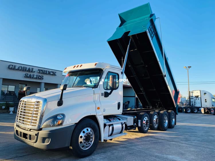 2016 FREIGHTLINER CASCADIA 125 Dump Trucks