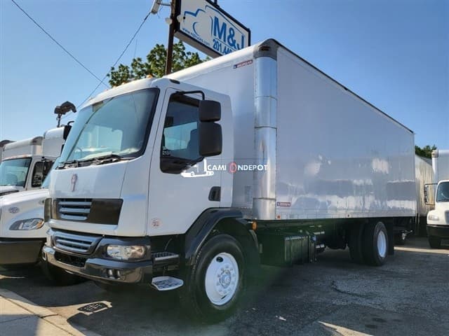 2013 KENWORTH K270 Box Trucks
