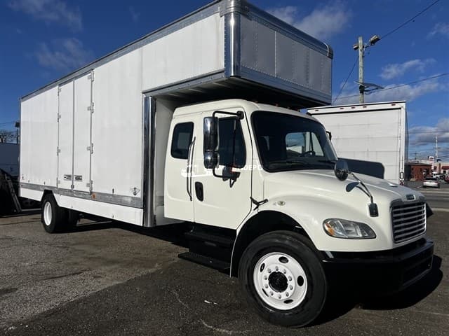 2019 FREIGHTLINER M2 Box Trucks