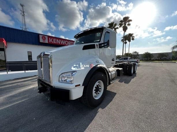 2024 KENWORTH T880 Cab & Chassis Trucks