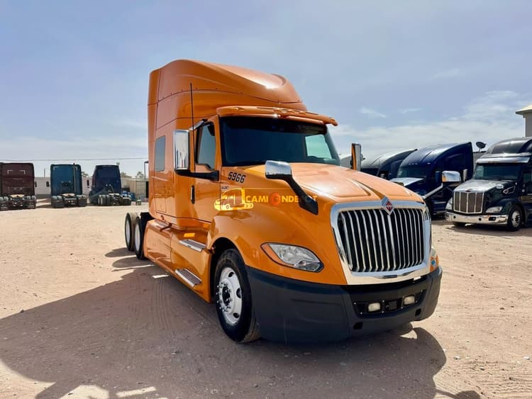 2018 INTERNATIONAL LT Sleeper Trucks