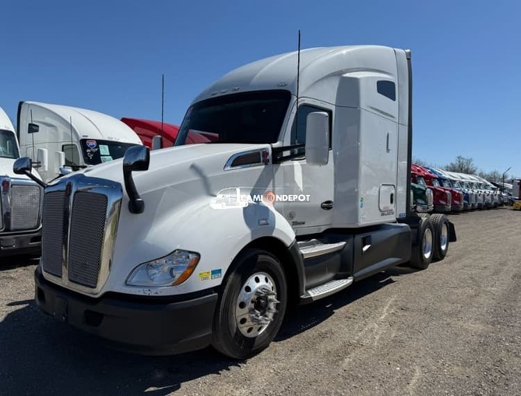 2020 KENWORTH T680 Sleeper Trucks