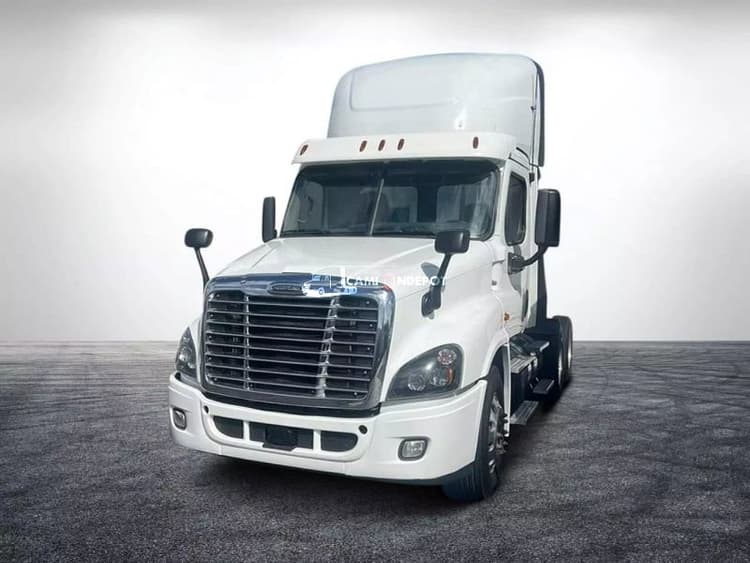 2017 FREIGHTLINER CASCADIA 125 Day Cab Trucks