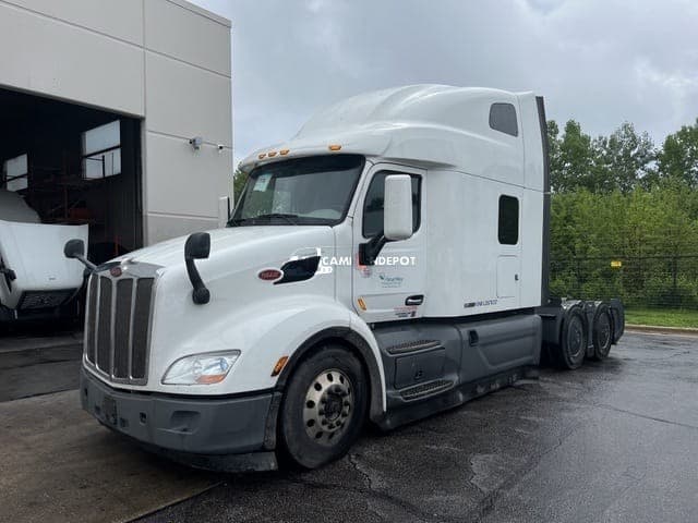 2020 PETERBILT 579 Sleeper Trucks