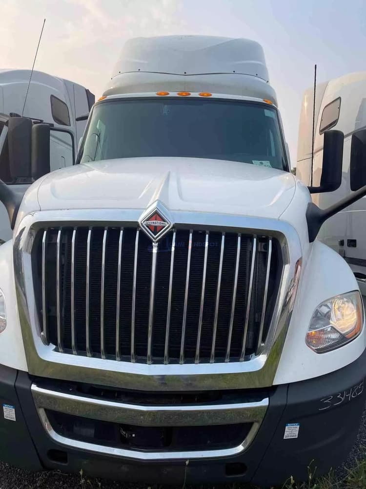 2018 INTERNATIONAL LT LT625 Sleeper Trucks
