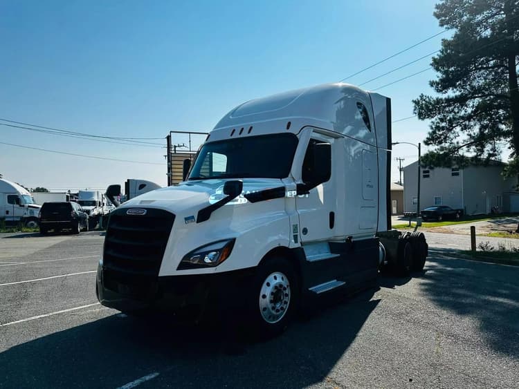2021 FREIGHTLINER Cascadia New Cascadia 126″ BBC Sleeper Trucks