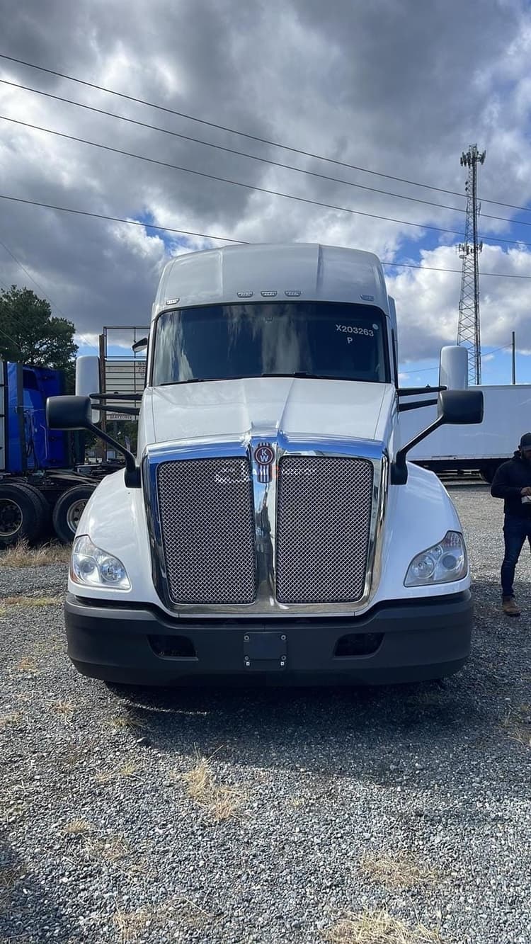 2020 KENWORTH T600 T680 Aerodynamic Sleeper Trucks