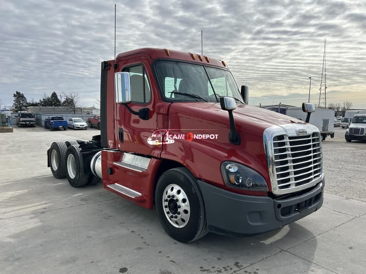 2020 FREIGHTLINER cascadia Day Cab Trucks