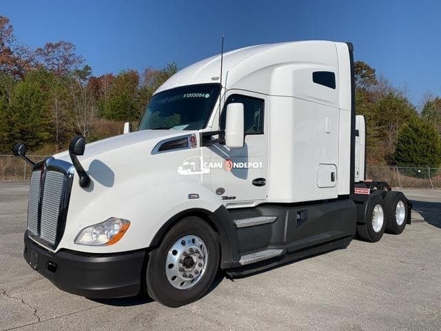 2020 KENWORTH T680 Sleeper Trucks