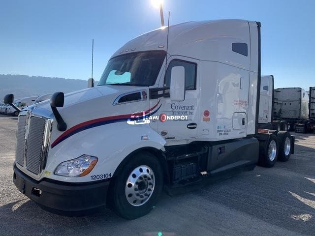 2020 KENWORTH T680  Sleeper Trucks