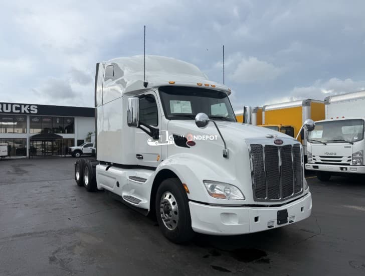 2020 PETERBILT  579 Sleeper Trucks