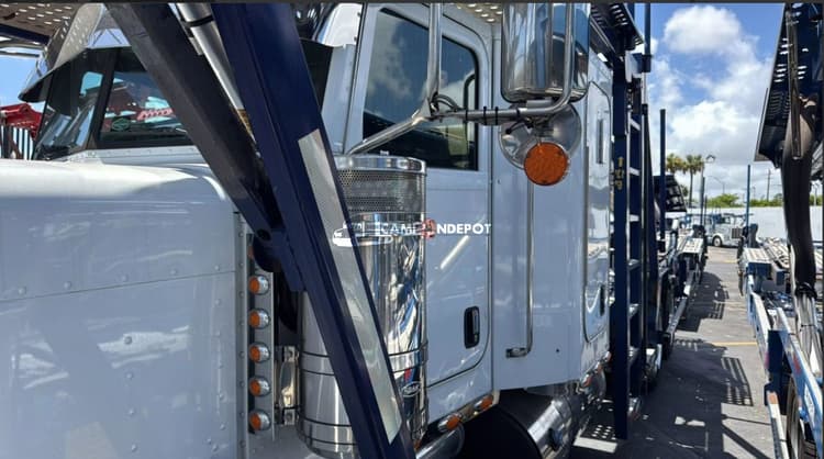 2019 PETERBILT 389 Car Hauler Trucks