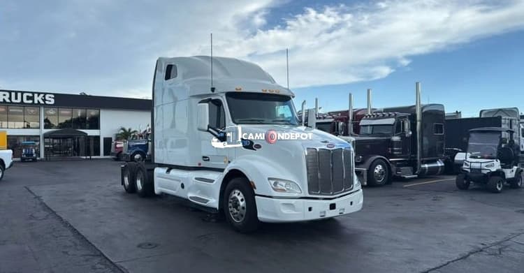 2020 PETERBILT 579 Sleeper Trucks