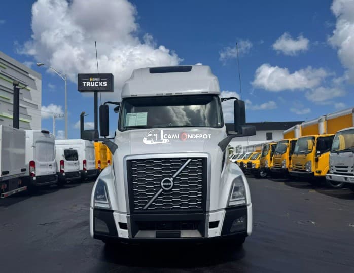 2020 VOLVO  VNL 760 Sleeper Trucks