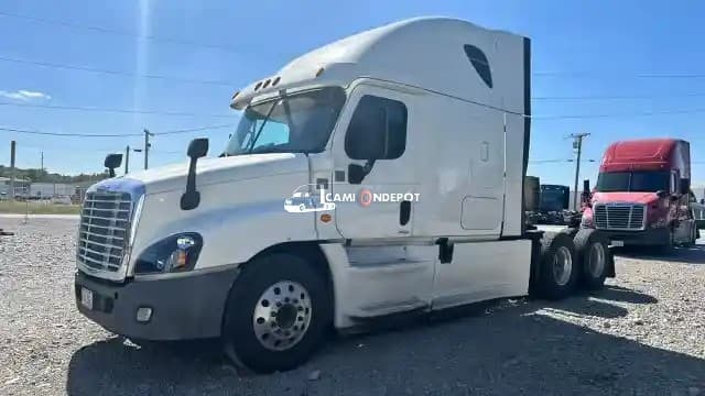 2016 FREIGHTLINER CASCADIA 125 Sleeper Trucks