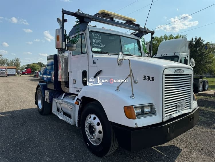 2000 FREIGHTLINER Fld112 RV Haulers Toter Trucks
