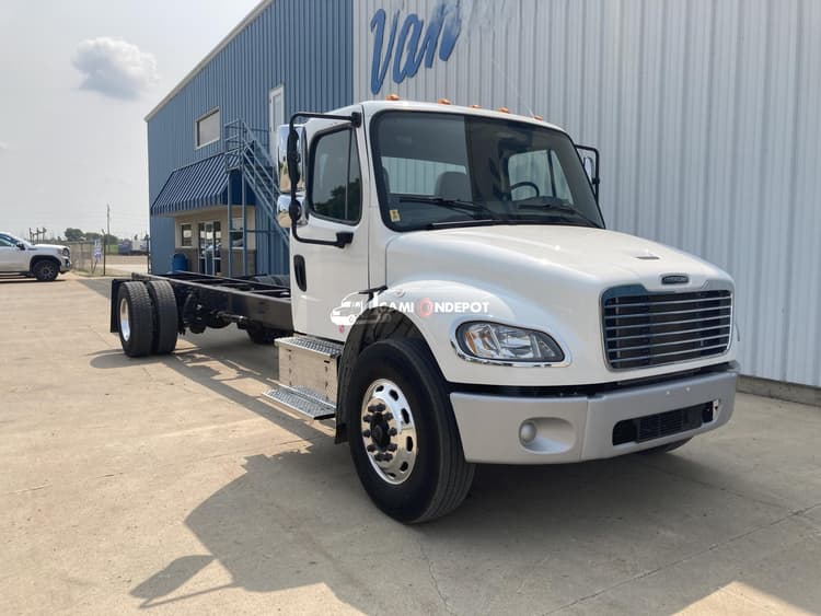2020 FREIGHTLINER M2 106 Cab & Chassis Trucks