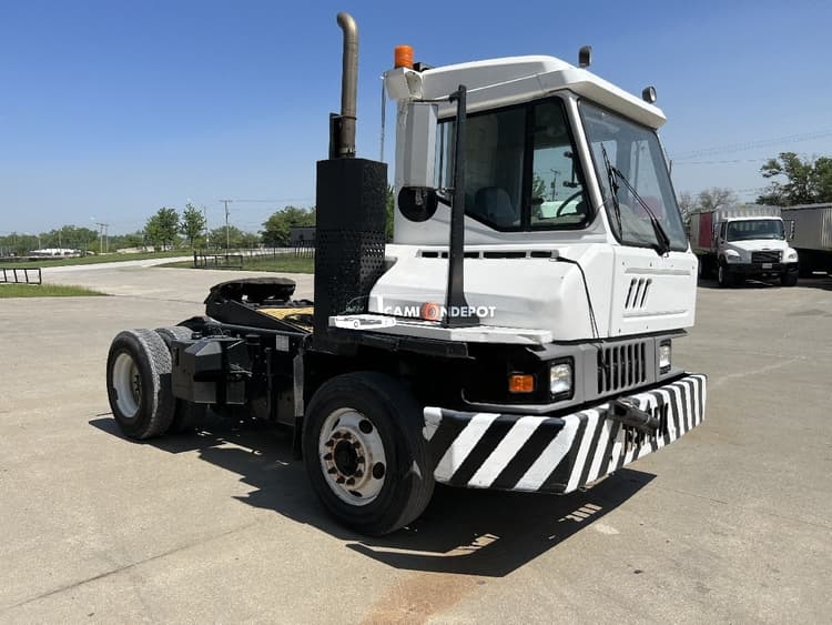 2016 KAMAR OTTAWA T2 Yard Spotter Trucks