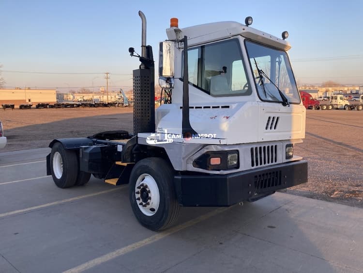 2015 KAMAR OTTAWA YT  Yard Spotter Trucks