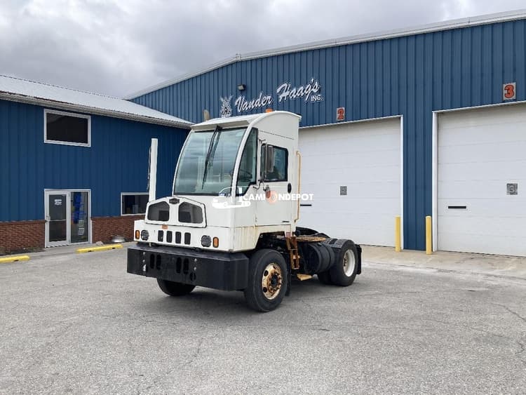 2015 AUTOCAR SHAG Yard Spotter Trucks
